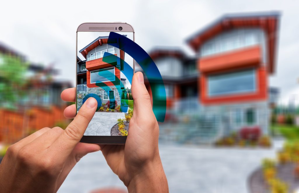 L’attribut alt de cette image est vide, son nom de fichier est smart-home-3395994_1920-1024x663.jpg.